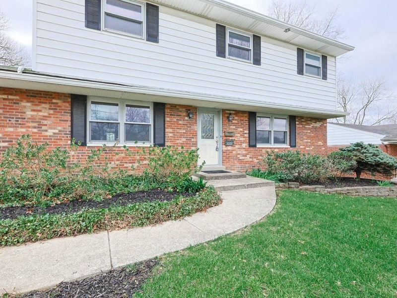 6233 Sharlene Drive, Cincinnati, OH 45248 Photo 3