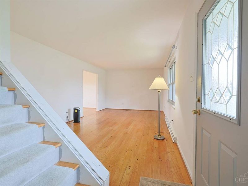 6233 Sharlene Drive, Cincinnati, OH 45248 Photo 4