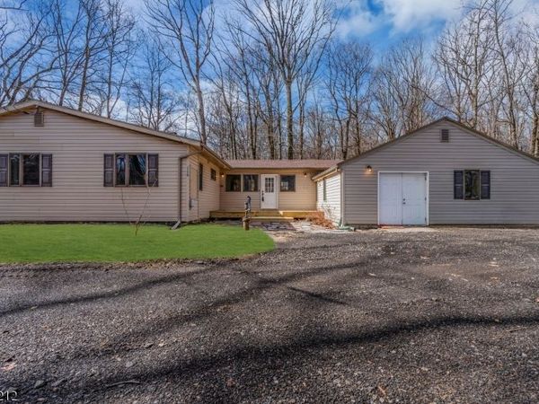 1179 Califon Cokesbury Rd, Lebanon, NJ 07830