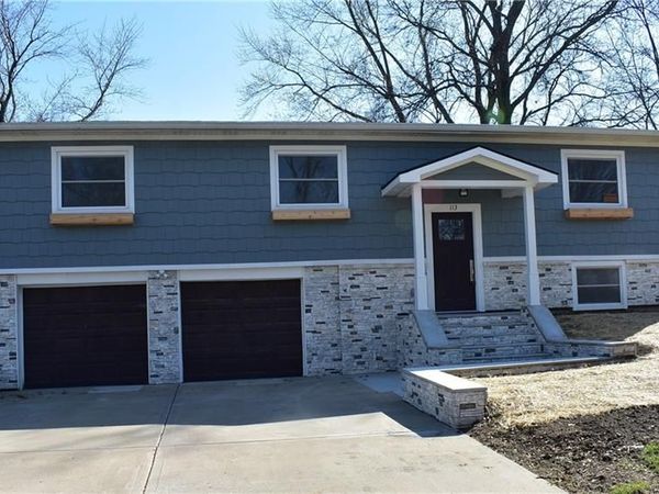 113 Overhill Drive, Paola, KS 66071