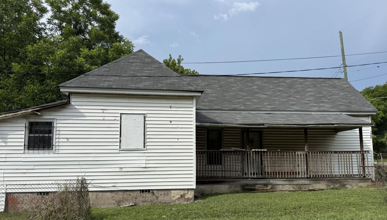 1701 Stanfiel Street, Chattanooga, TN 37406 Main Photo