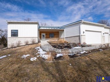 8440 Raven Drive, Louisville, NE 68037