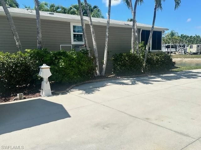 1386 Silver Lakes Blvd, Naples, FL 34114 Photo
