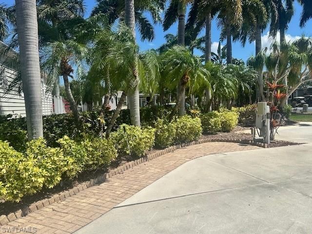 1386 Silver Lakes Blvd, Naples, FL 34114 Photo