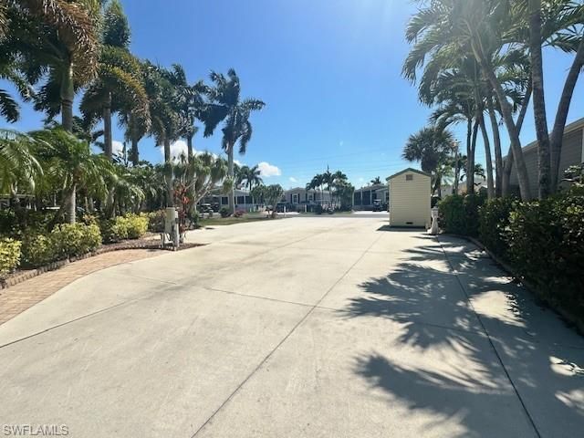 1386 Silver Lakes Blvd, Naples, FL 34114 Photo