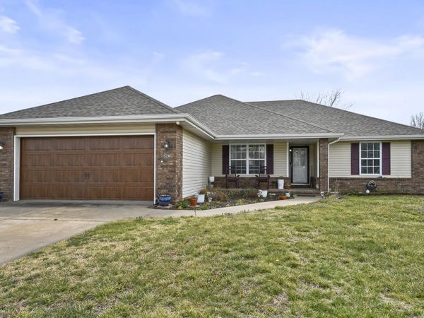 526 W Logan Street, Republic, MO 65738