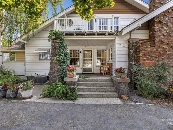 916 Hankins Rd N, Twin Falls, ID 83301
