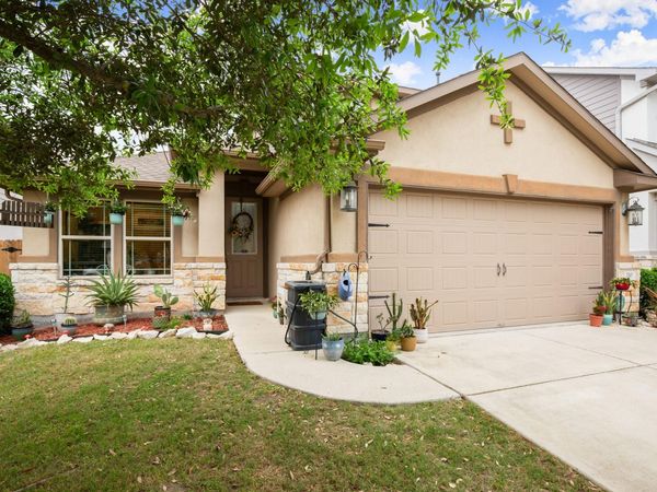 210 Wincliff DR, Buda, TX 78610