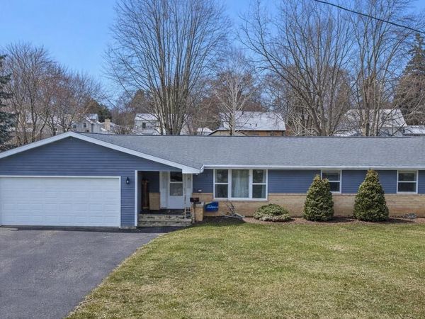 428 LINCOLN STREET, Seymour, WI 54165