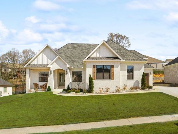 915 Valley Creek, North Little Rock, AR 72116