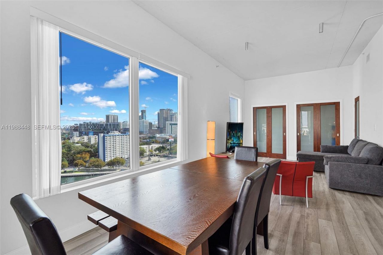 10 SW South River Dr, Unit 1615, Miami, FL 33130 Photo