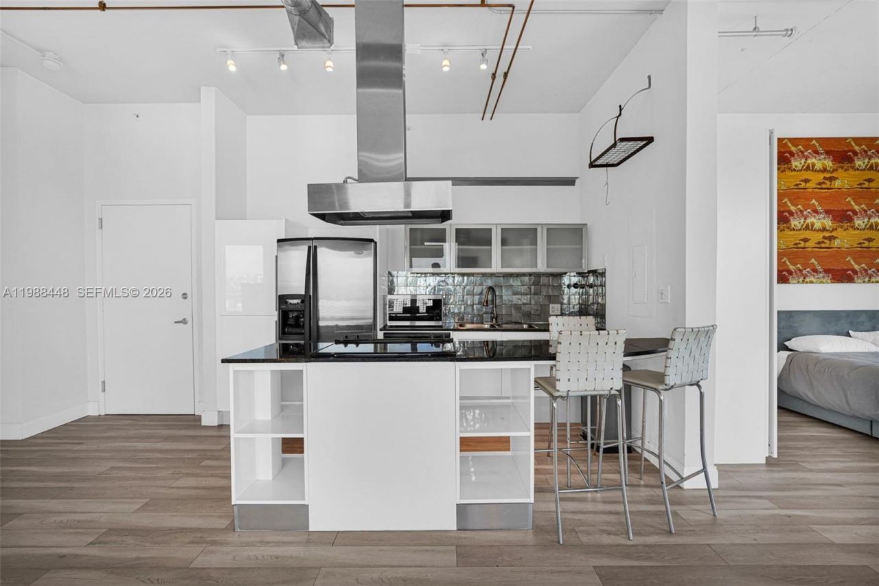 10 SW South River Dr, Unit 1615, Miami, FL 33130 Photo