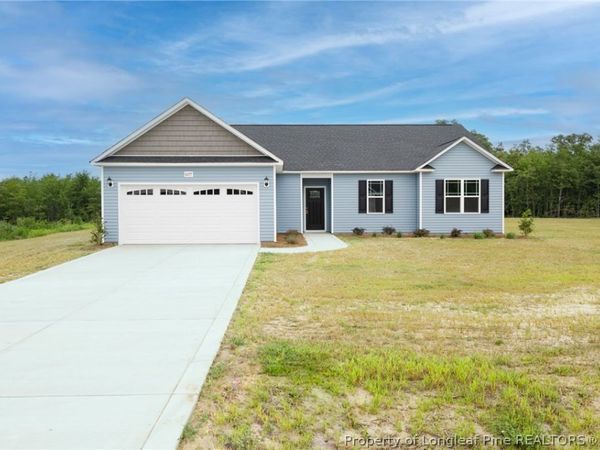 6077 Ari Court, Fayetteville, NC 28312