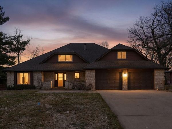 970 Sherwood Road, Shoreview, MN 55126