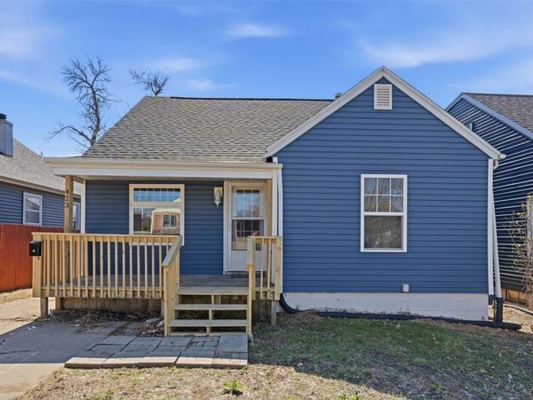 423 41st Street NE, Cedar Rapids, IA 52402