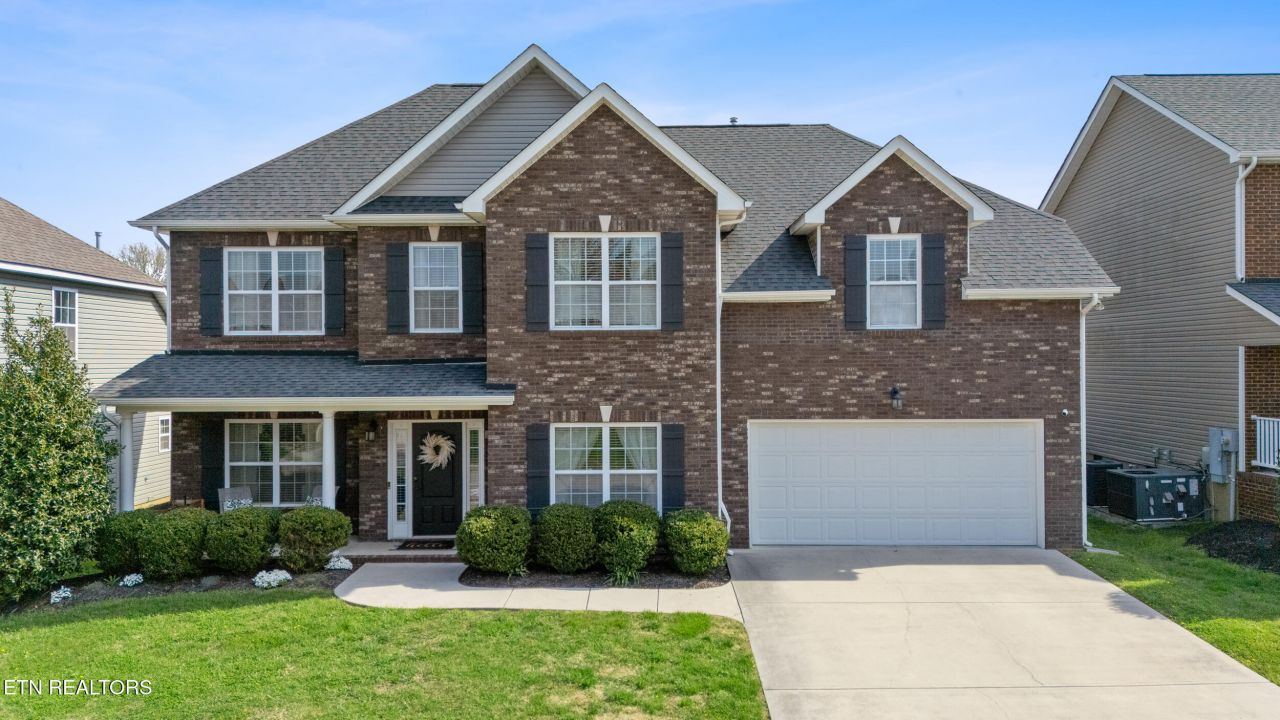 2460 Clinging Vine Lane, Knoxville, TN 37931 Main Photo