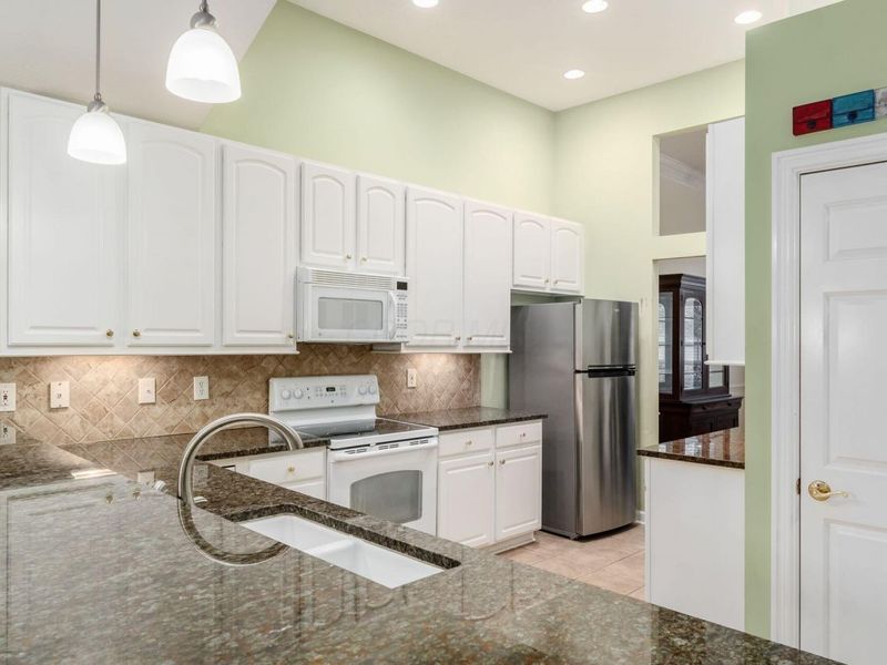 223 Tinley Park Circle , Delaware, OH 43015 Photo 7