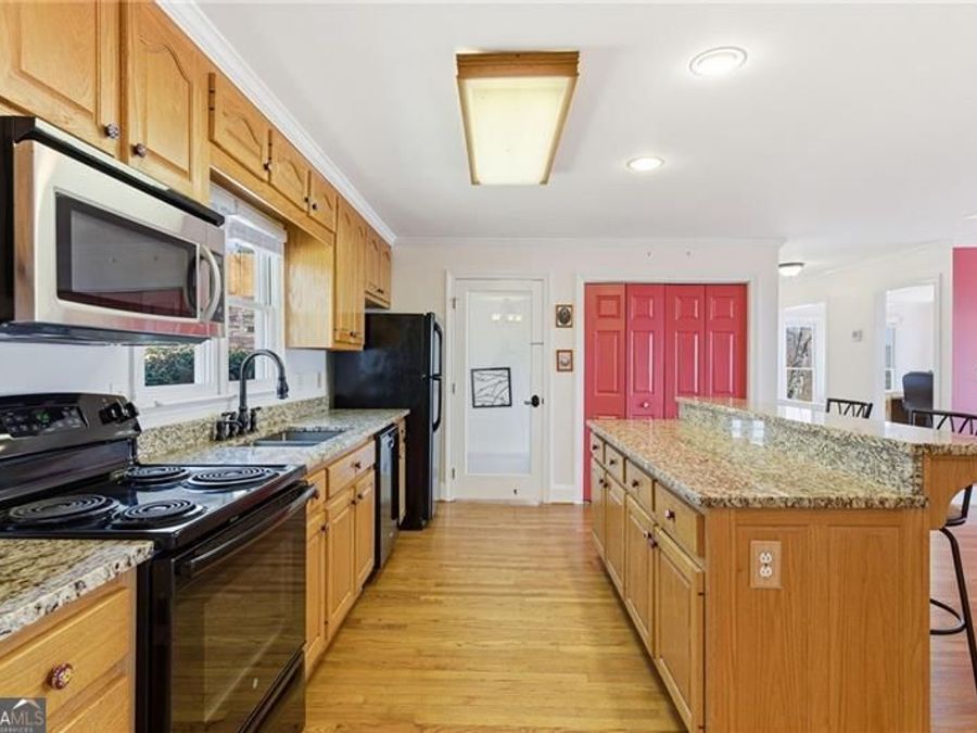 Property Image 12