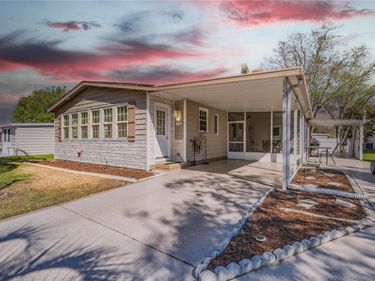 809 ORCHID STREET, LADY LAKE, FL 32159