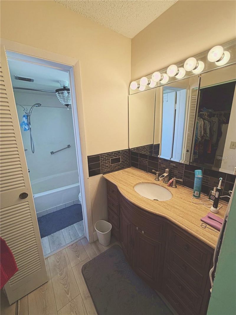140 Lake Meryl Drive, Unit 233, West Palm Beach, FL 33411 Photo