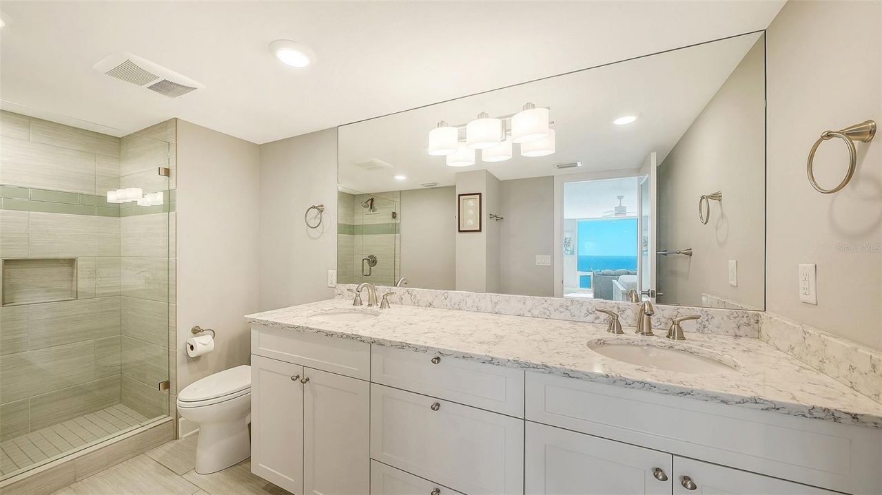2425 Gulf Of Mexico Drive, Unit 14E, Longboat Key, FL 34228 Photo