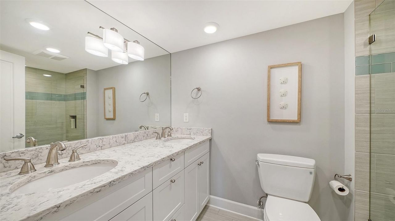 2425 Gulf Of Mexico Drive, Unit 14E, Longboat Key, FL 34228 Photo