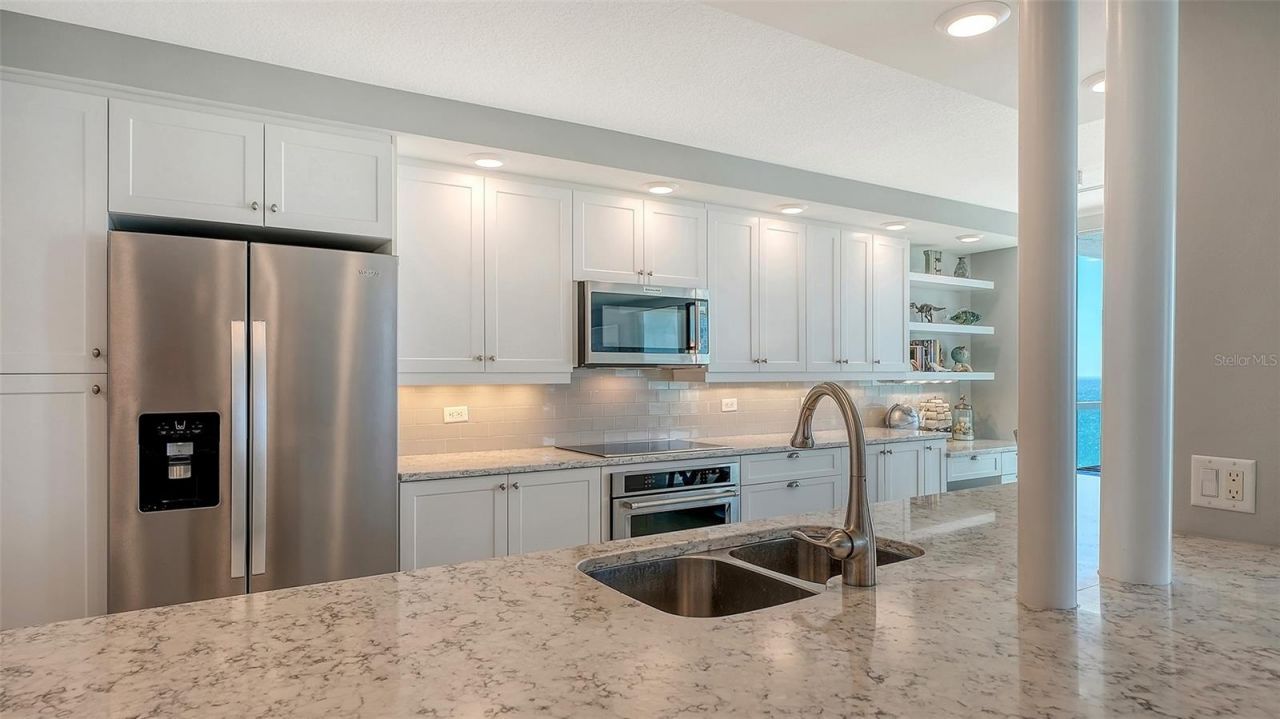 2425 Gulf Of Mexico Drive, Unit 14E, Longboat Key, FL 34228 Photo