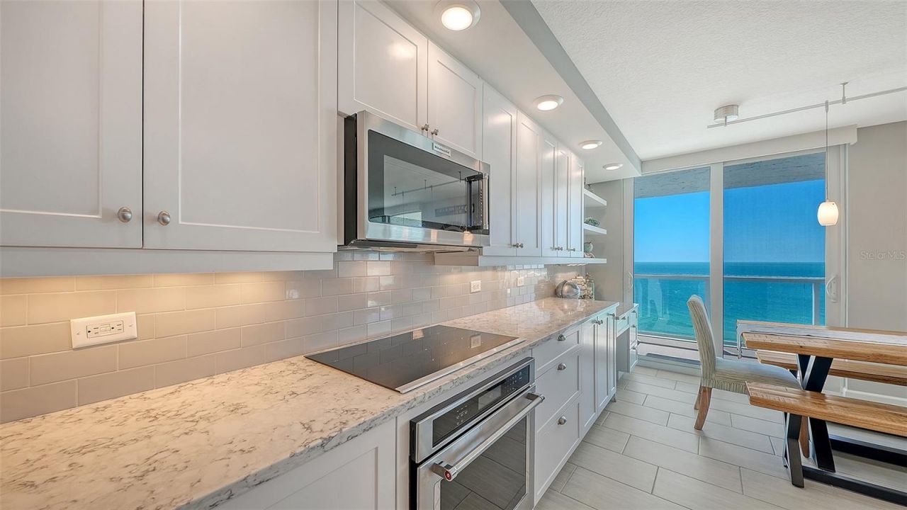 2425 Gulf Of Mexico Drive, Unit 14E, Longboat Key, FL 34228 Photo