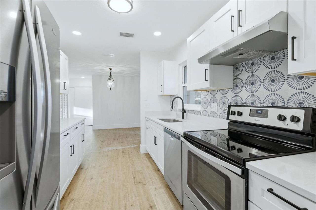 3504 38th Street W, Bradenton, FL 34205 Photo