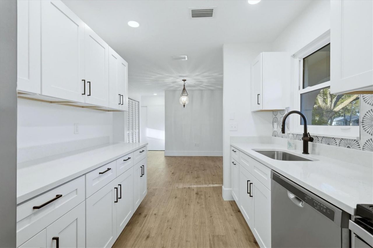 3504 38th Street W, Bradenton, FL 34205 Photo