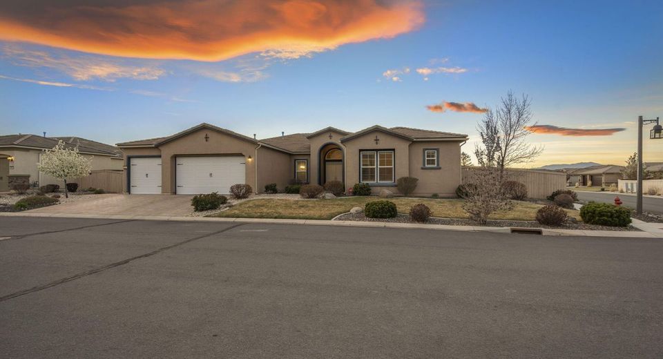 9805 Cardigan Bay Lane, Reno, NV 89521 Photo