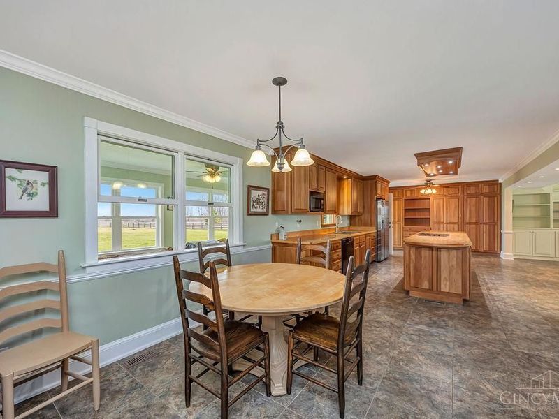 3064 Oxford Middletown Road, Milford Twp, OH 45013 Photo 11