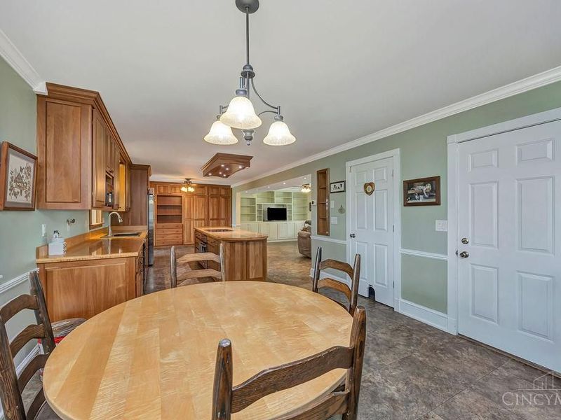 3064 Oxford Middletown Road, Milford Twp, OH 45013 Photo 12