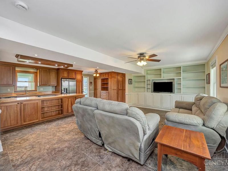 3064 Oxford Middletown Road, Milford Twp, OH 45013 Photo 4