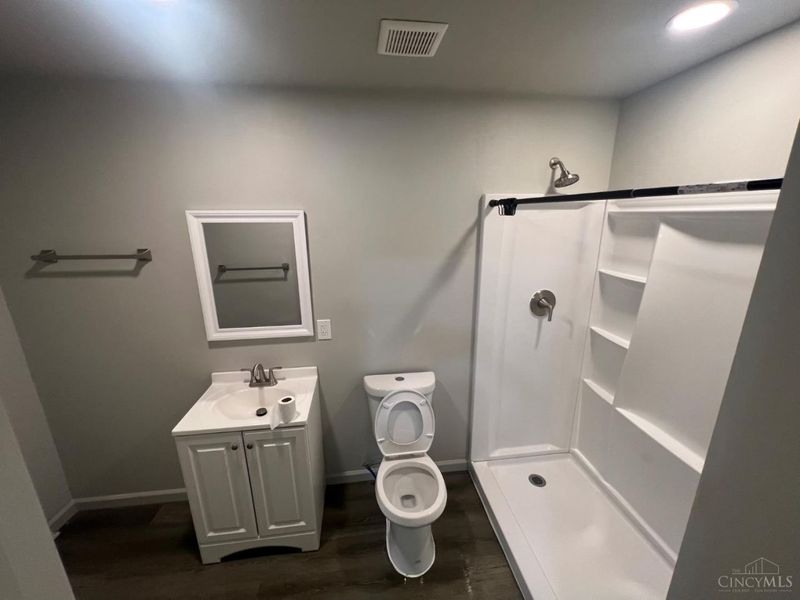 238 Helen Street, Cincinnati, OH 45219 Photo 8