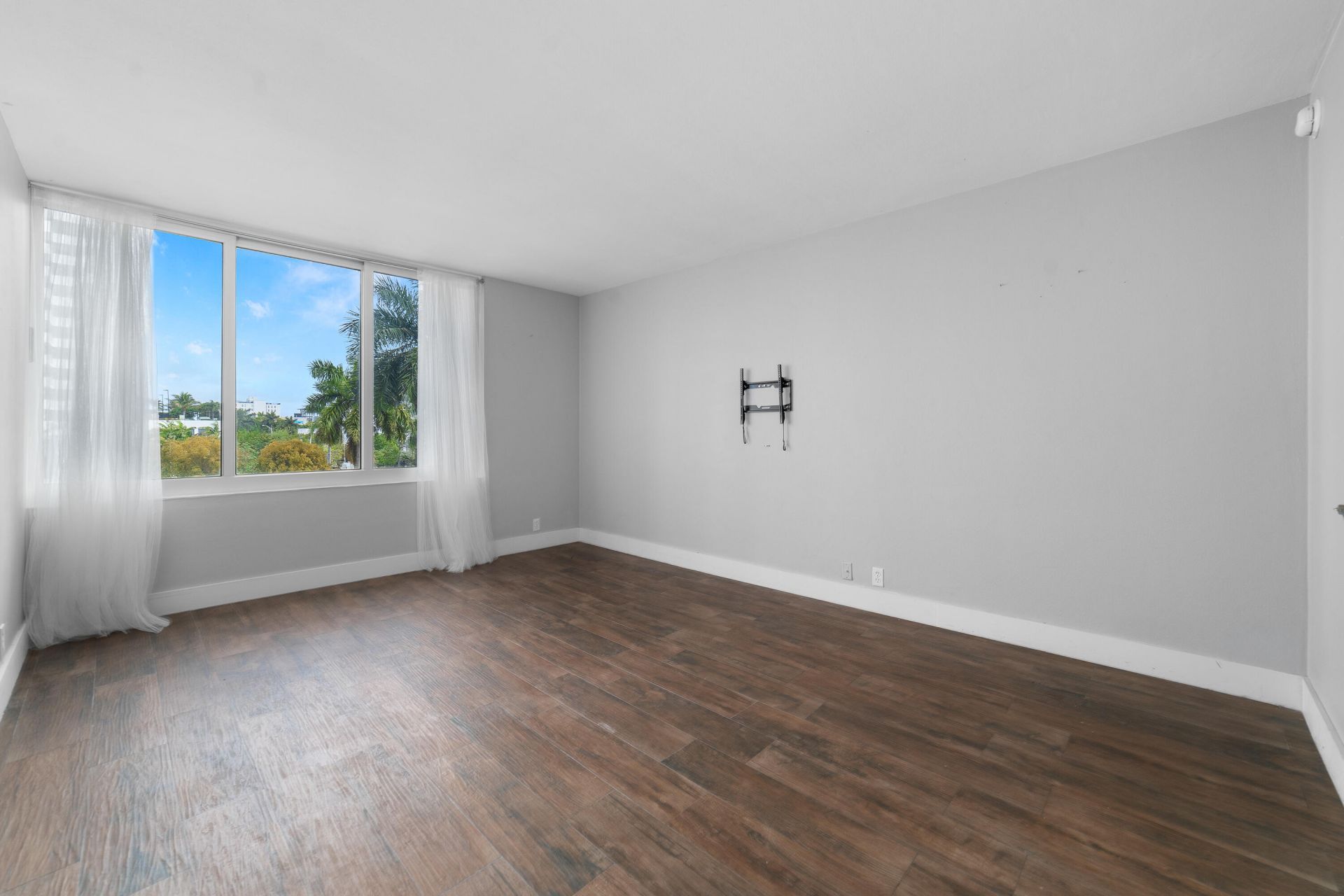 1200 West Avenue, Unit 316, Miami Beach, FL 33139 Photo