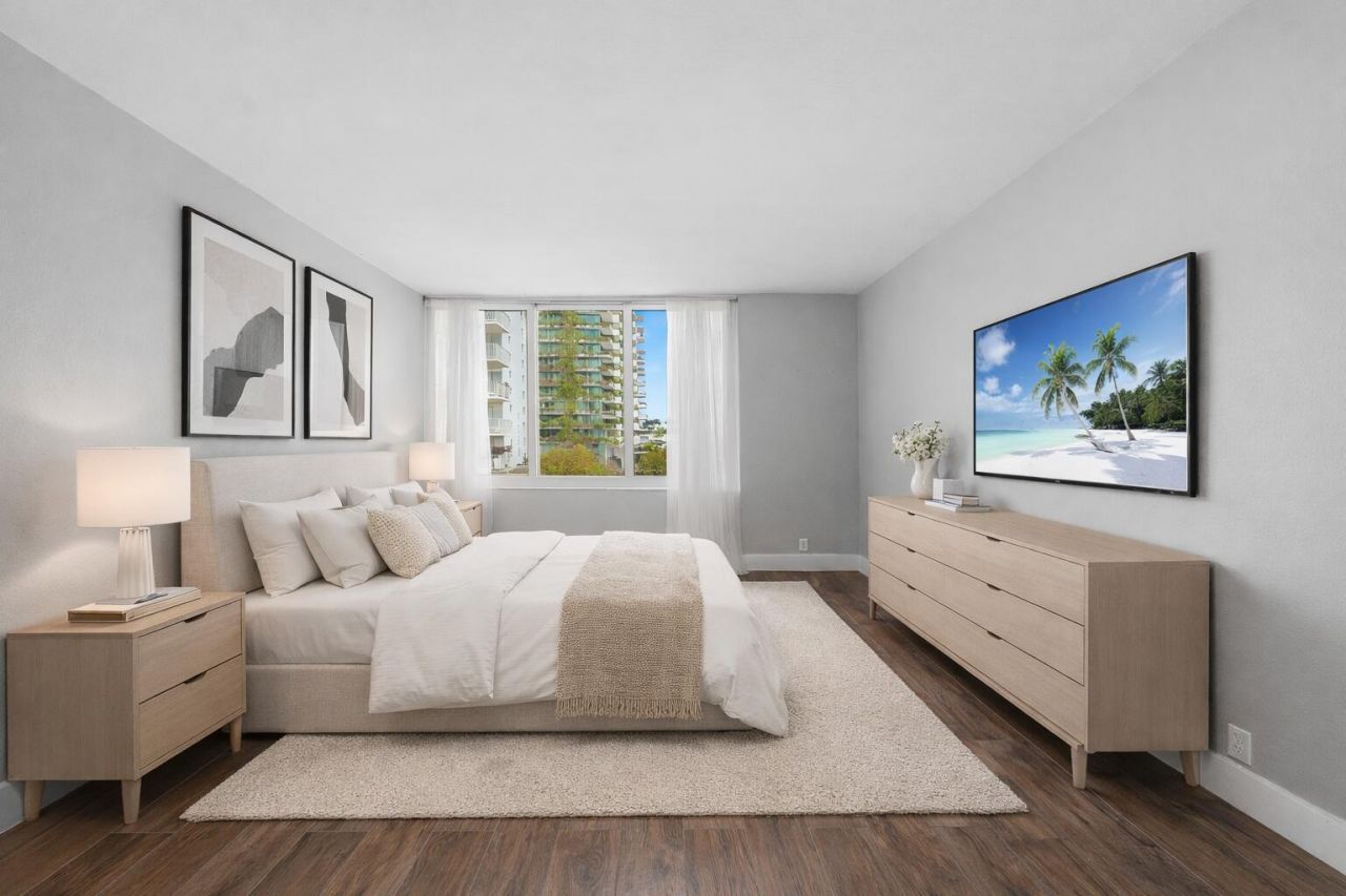 1200 West Avenue, Unit 316, Miami Beach, FL 33139 Photo