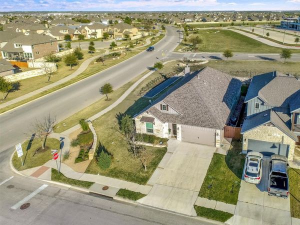 101 Double Mountain RD, Liberty Hill, TX 78642