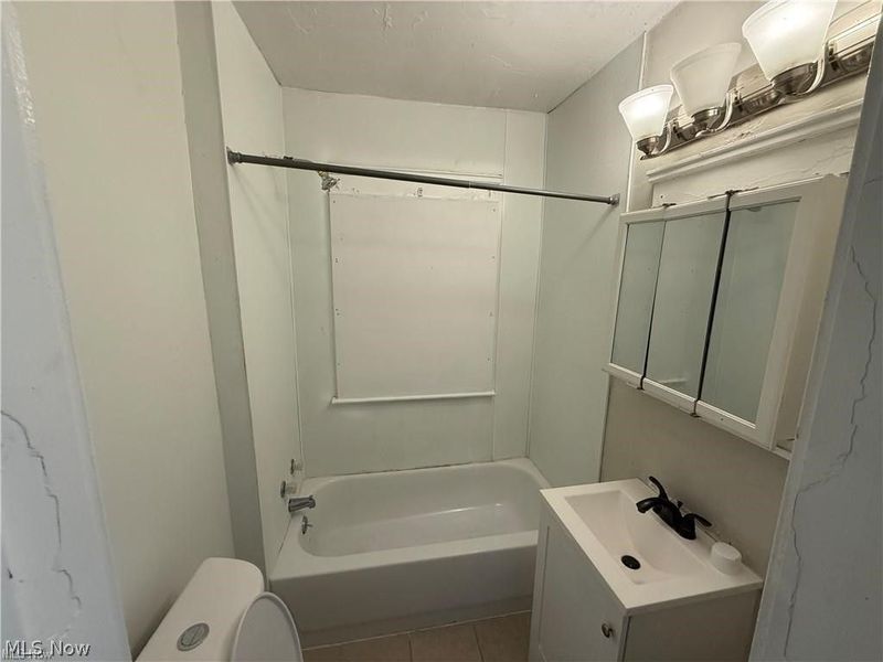 1028 E 146th Street , Cleveland, OH 44110 Photo 9