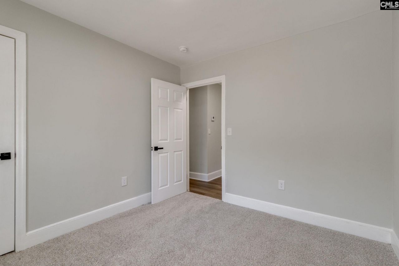 165 Whiteside Circle Photo 8