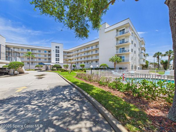 8700 Ridgewood Avenue, Unit Ph11a, Cape Canaveral, FL 32920