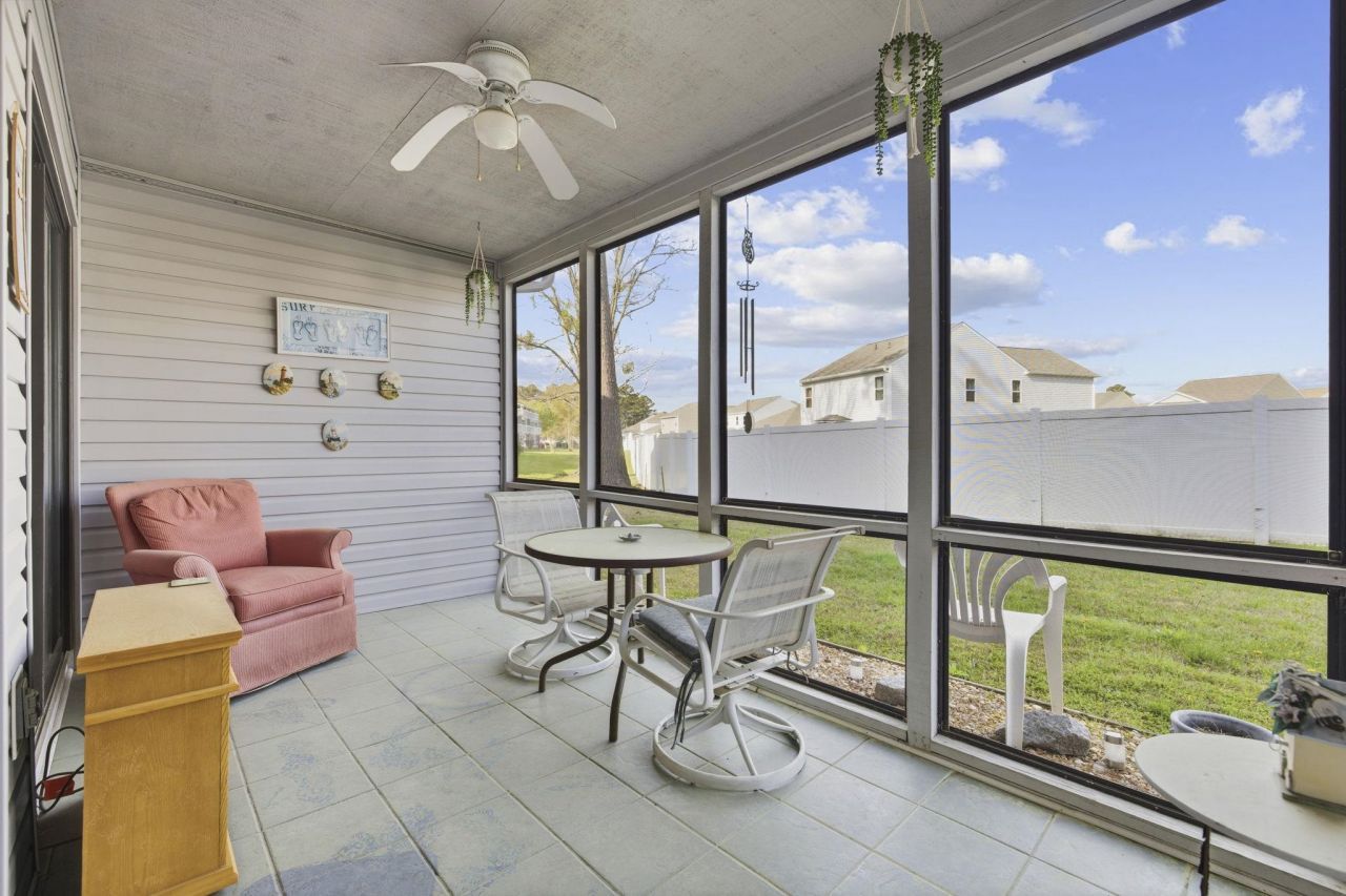 500 Fairway Village Dr. Photo 11