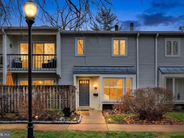 197 E CHELSEA CIRCLE, NEWTOWN SQUARE, PA 19073