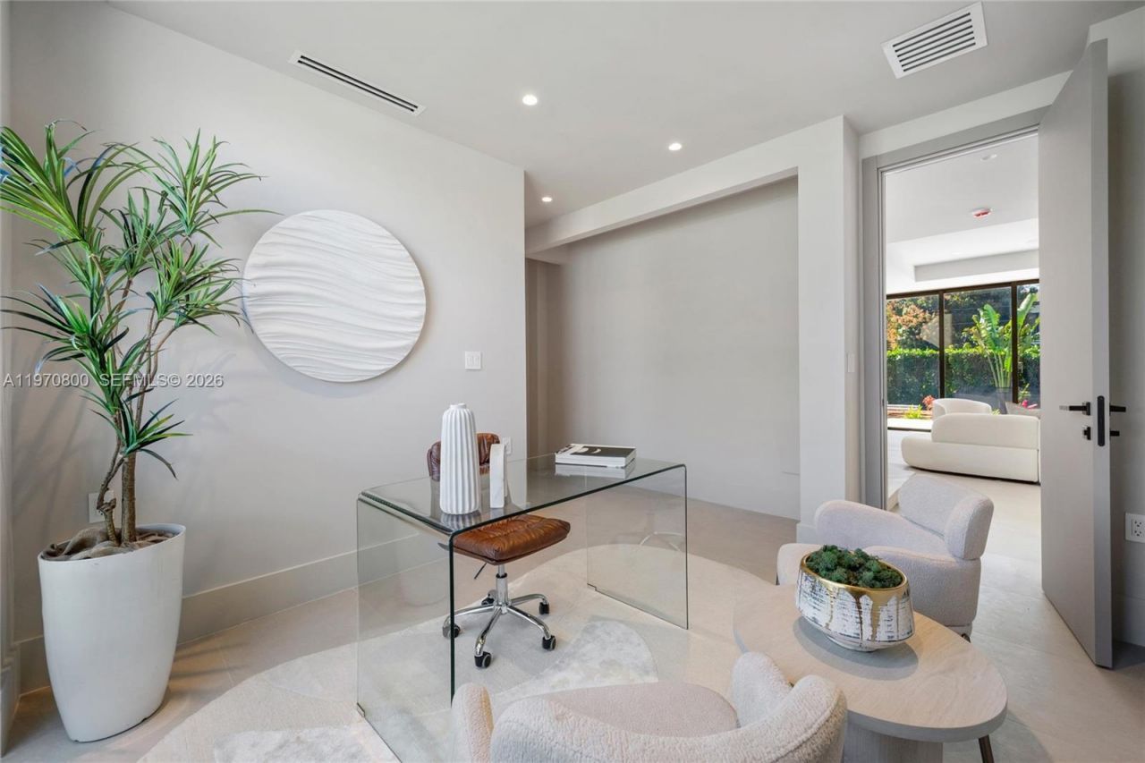 5854 SW 30th St , Miami, FL 33155 Photo