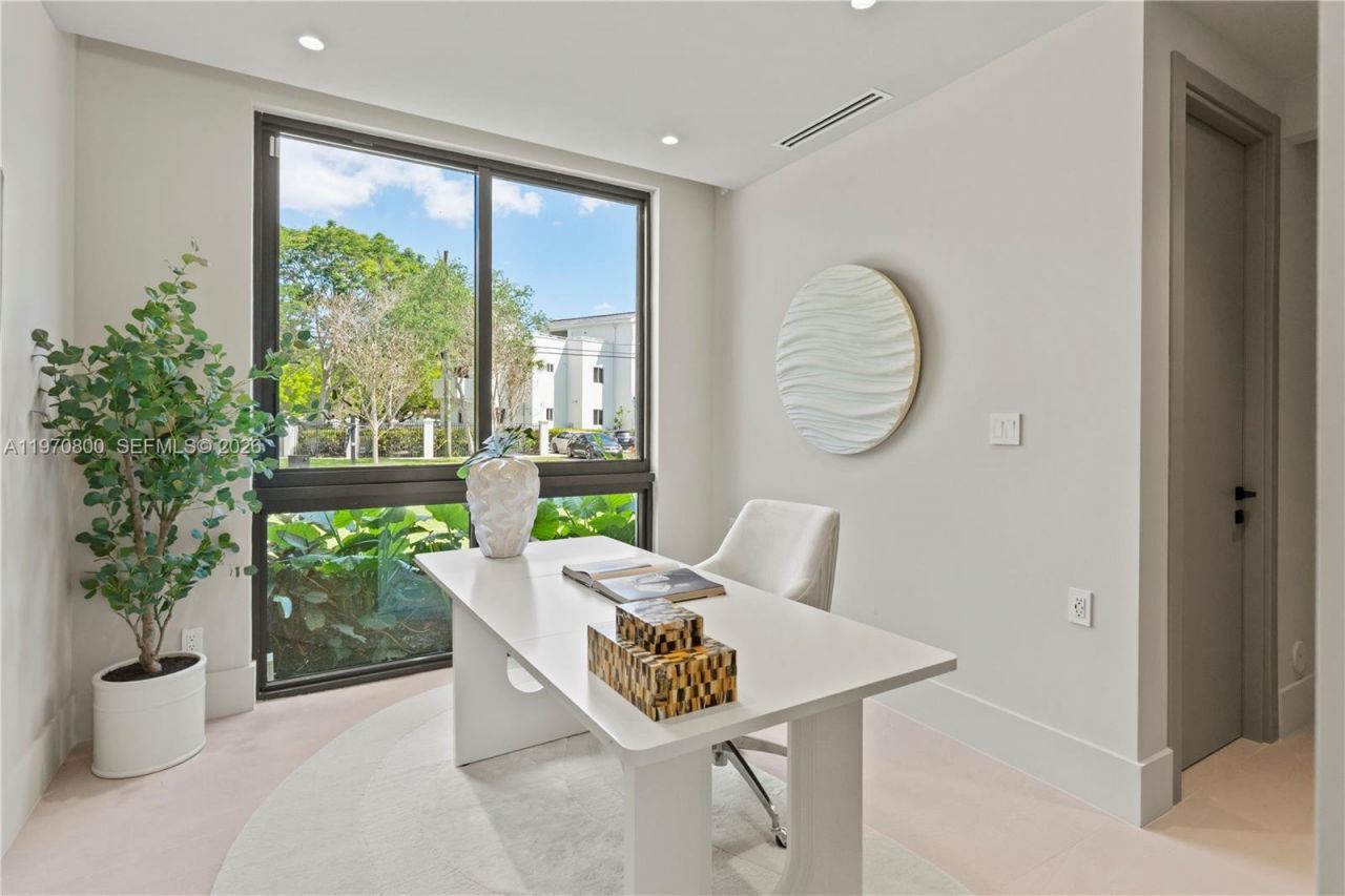 5854 SW 30th St, Miami, FL 33155 Photo