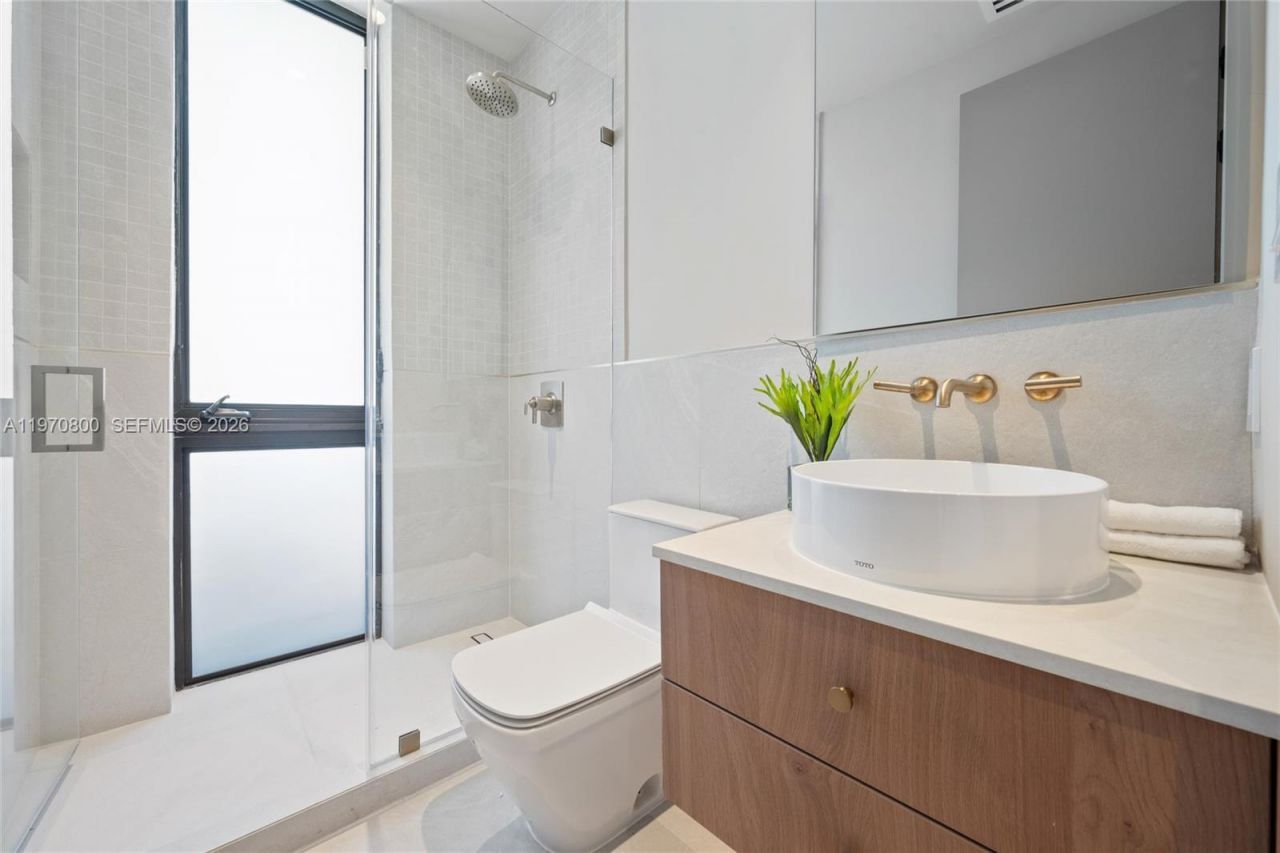 5854 SW 30th St , Miami, FL 33155 Photo