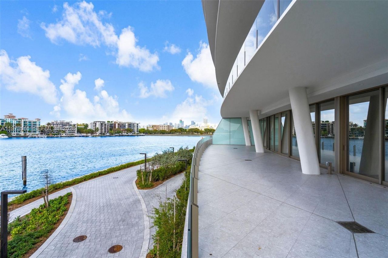 5 Grove Isle Drive, Unit S203, Coconut Grove, FL 33133 Photo