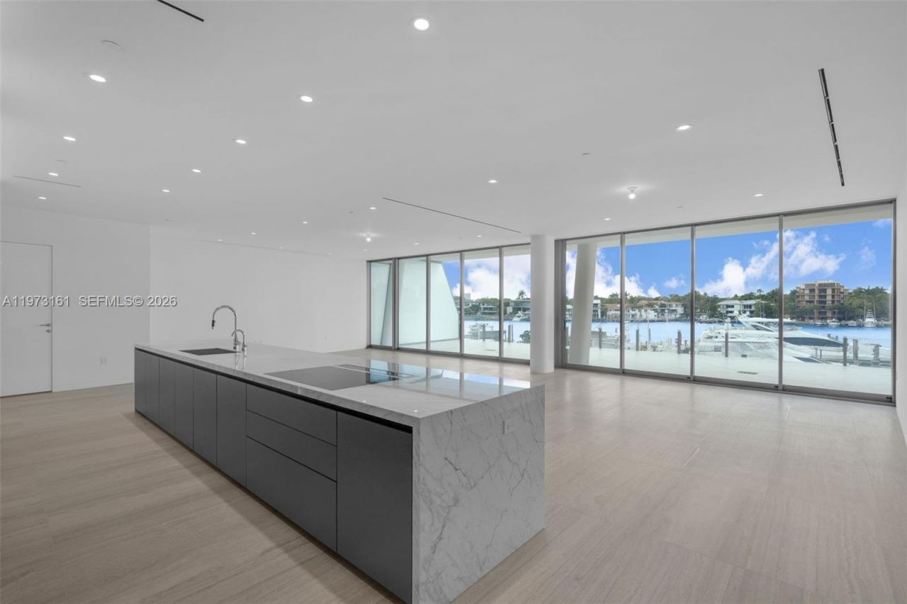 5 Grove Isle Drive, Unit S203, Coconut Grove, FL 33133 Photo