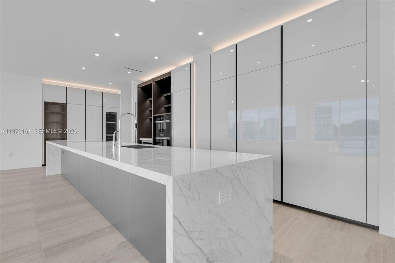 5 Grove Isle Drive, Unit S203, Coconut Grove, FL 33133 Photo