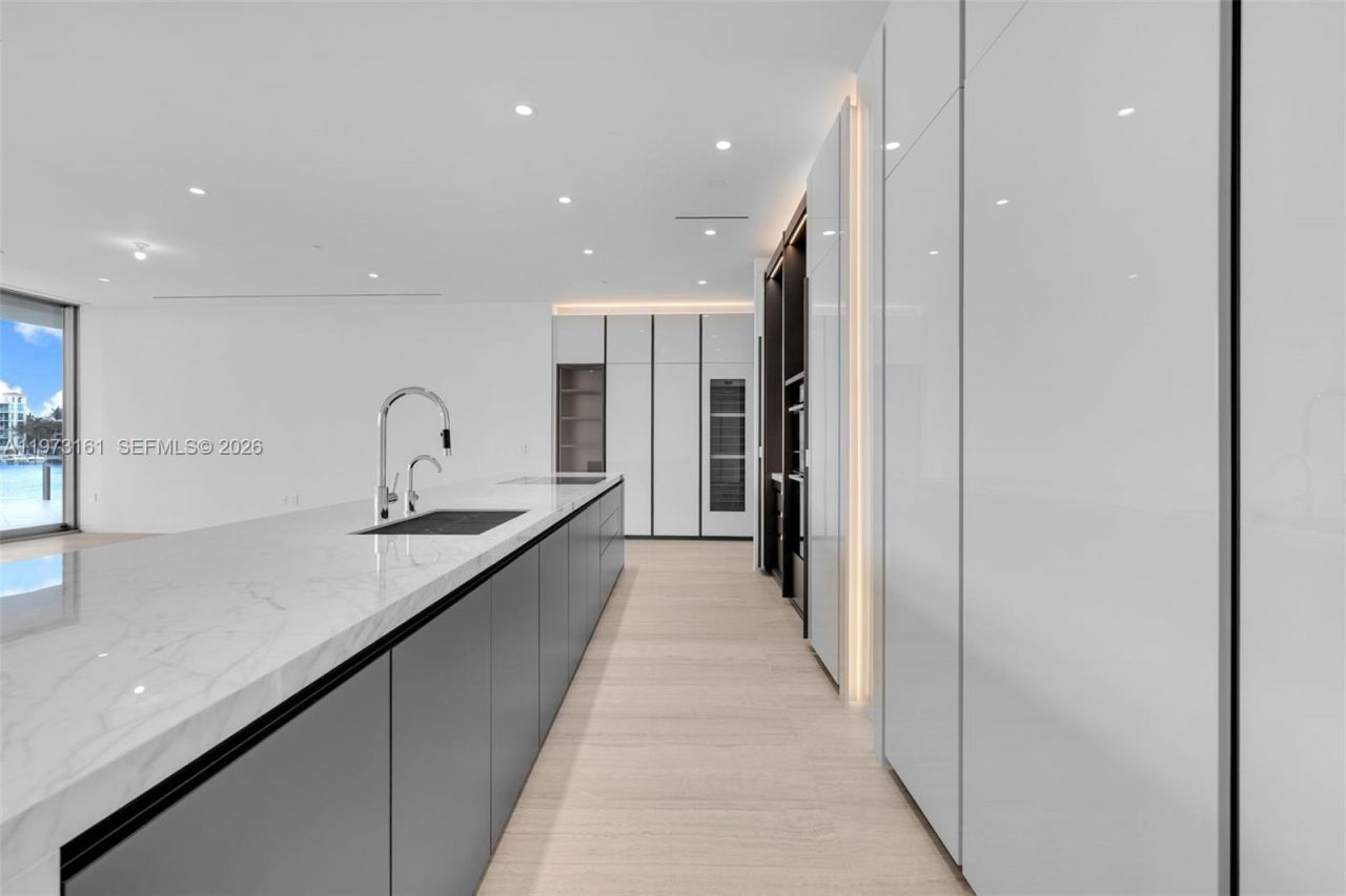 5 Grove Isle Drive, Unit S203, Coconut Grove, FL 33133 Photo